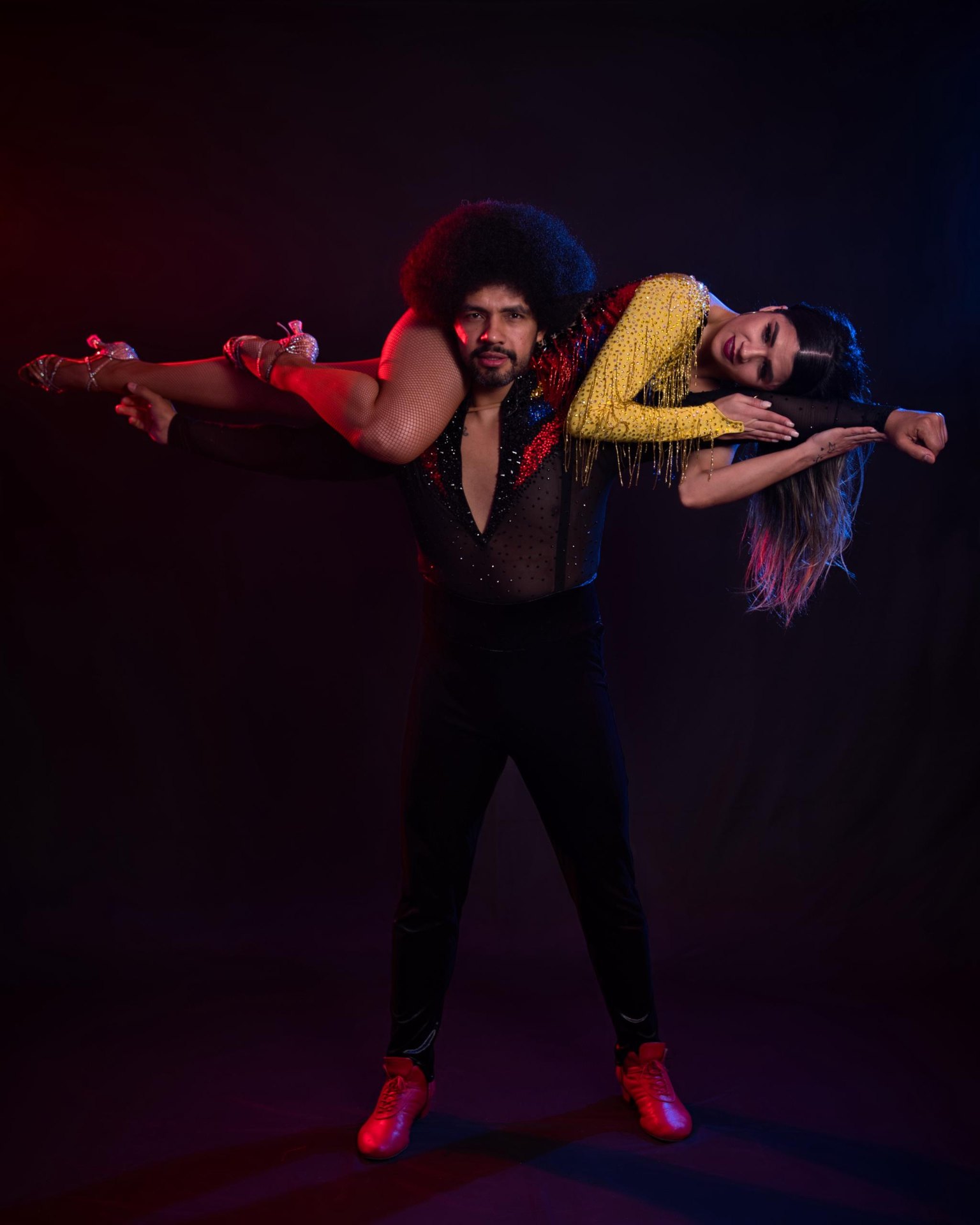 Pedro performing a salsa lift